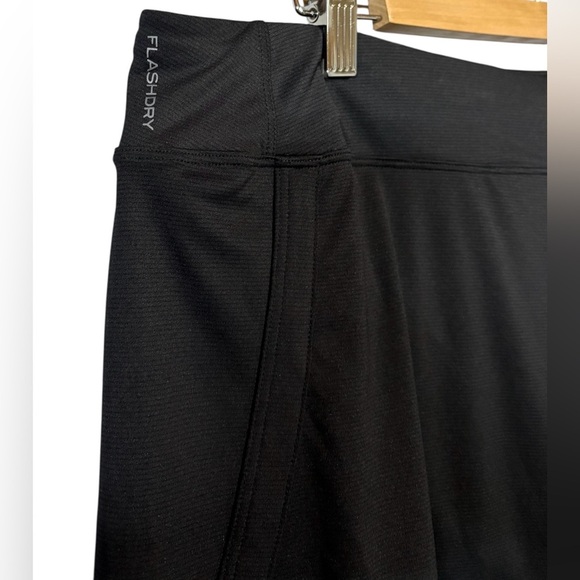 The North Face, Women’s FlashDry Running Shorts, Size XL, Black 🏃♀️➡️ - Picture 4 of 12